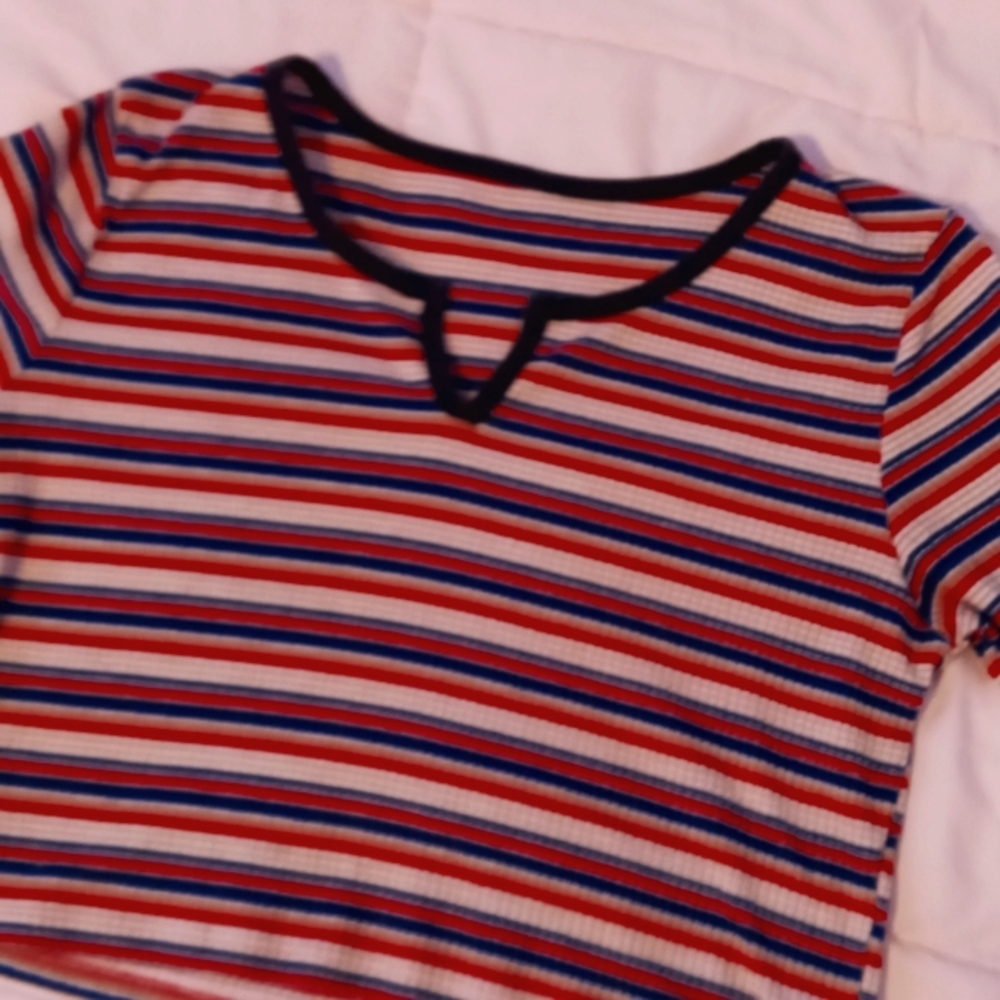 Long sleeve crop top size M